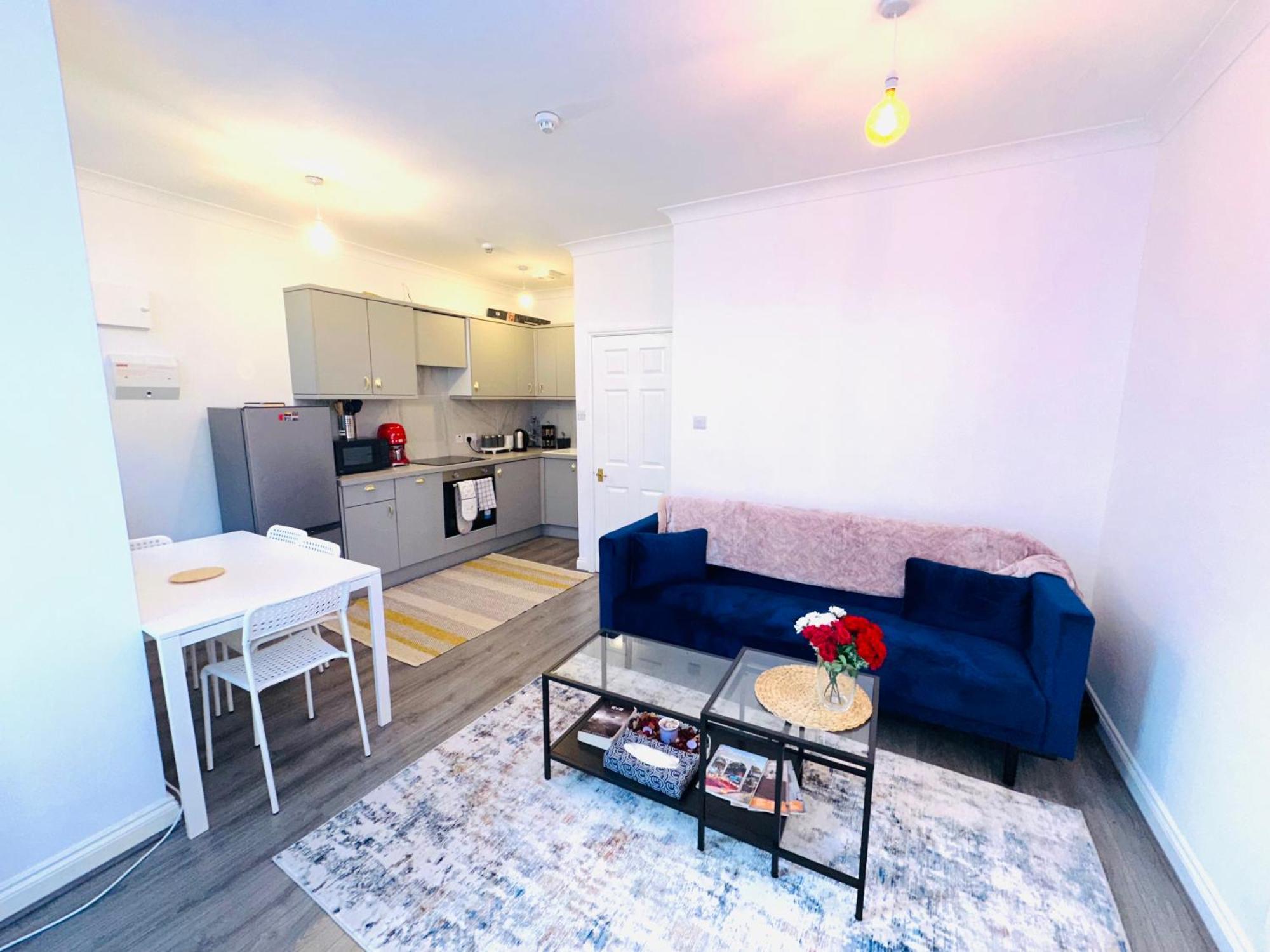 A Modern 2 Bedroom Seaside Apartment ヘイスティングス エクステリア 写真
